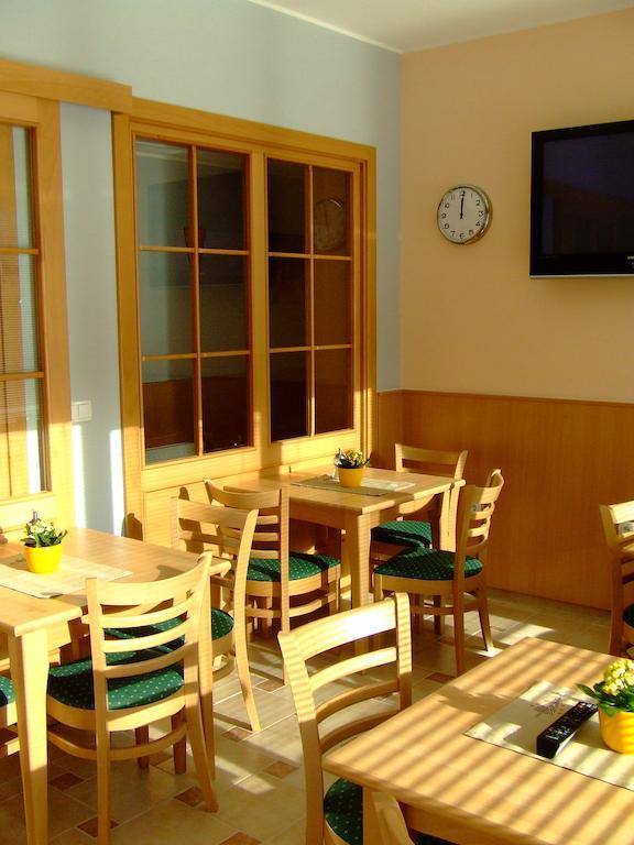 Guest House Pri Gondoli Maribor Buitenkant foto
