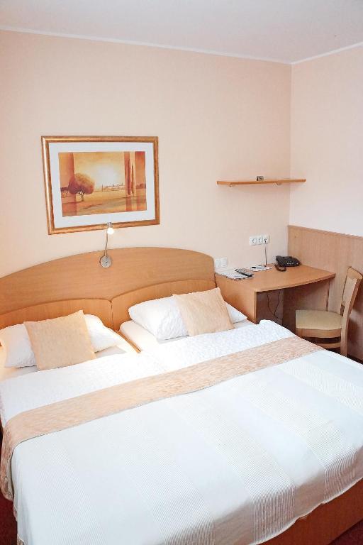 Guest House Pri Gondoli Maribor Buitenkant foto